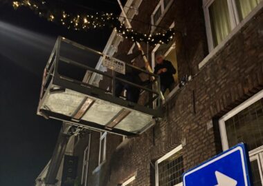 de TC hink de vlag oet