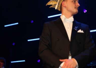 Nach vd nuje Prins