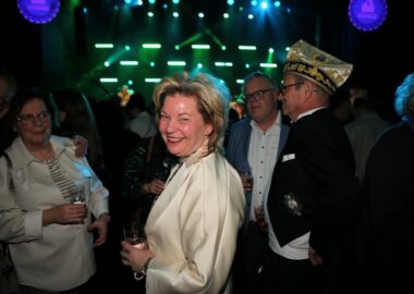 Nach vd nuje Prins